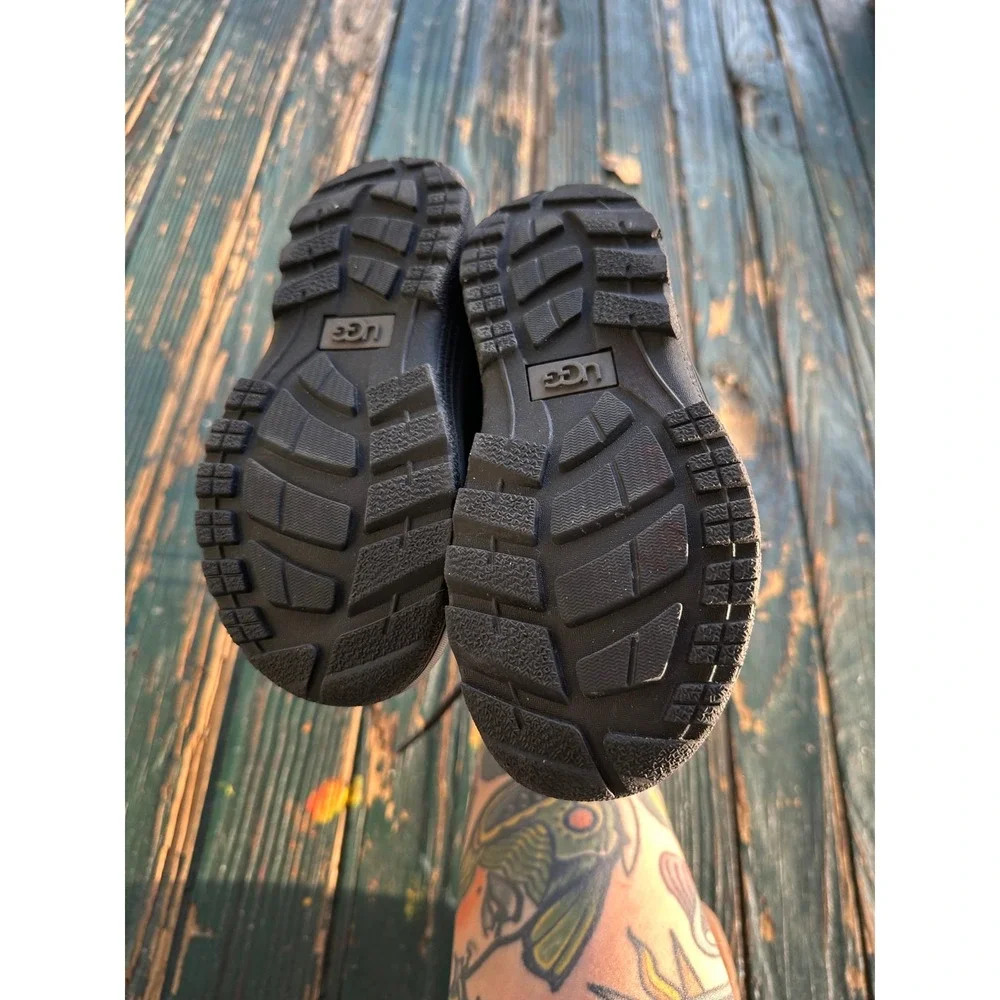 UGG Butte II‎ CWR Kids Black Leather Waterproof Winter Boots Size 11 1019066K